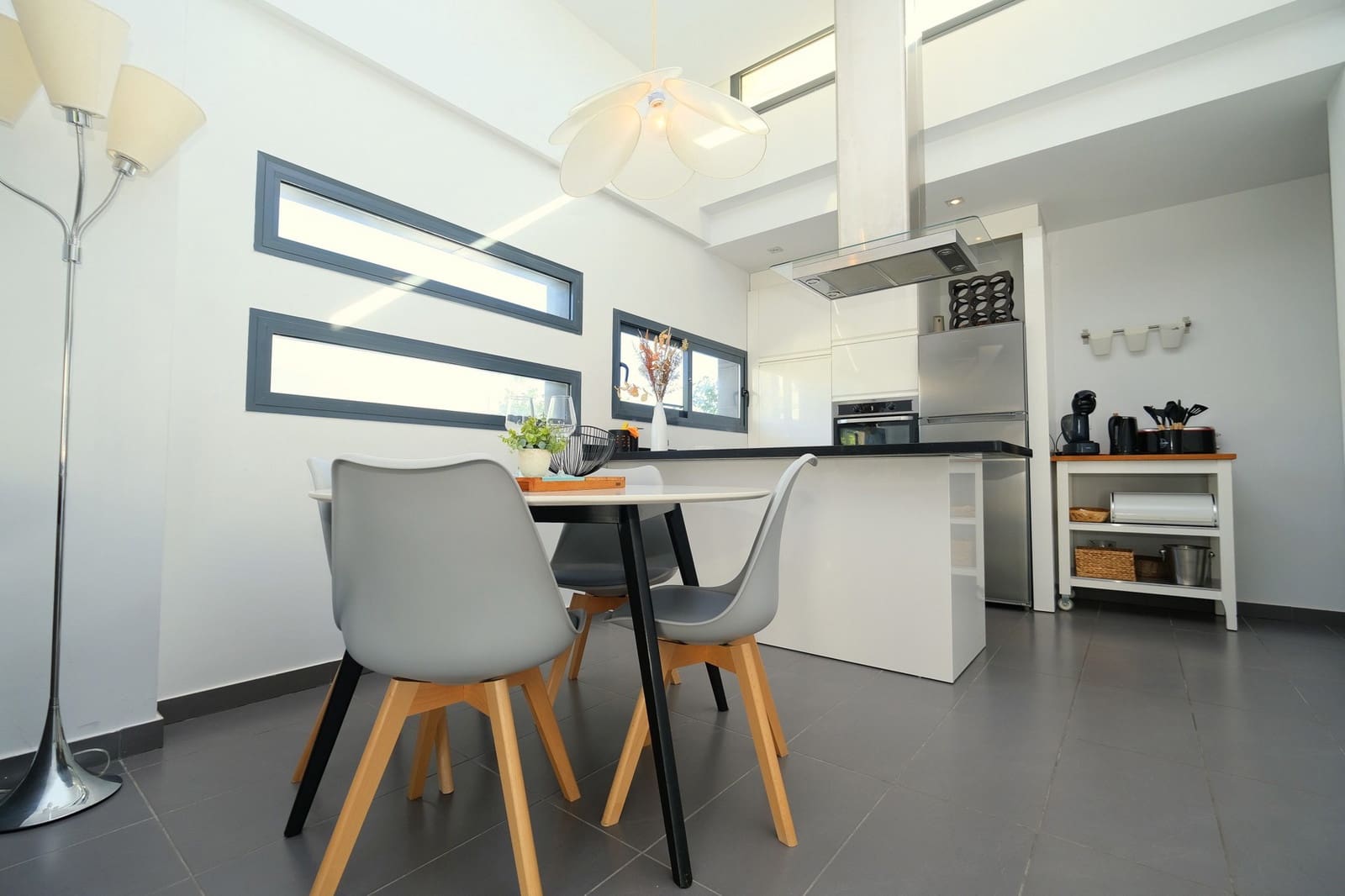 3 bedroom Villa for sale in Villamartin with pool - € 339,900 (Ref: 9304917)