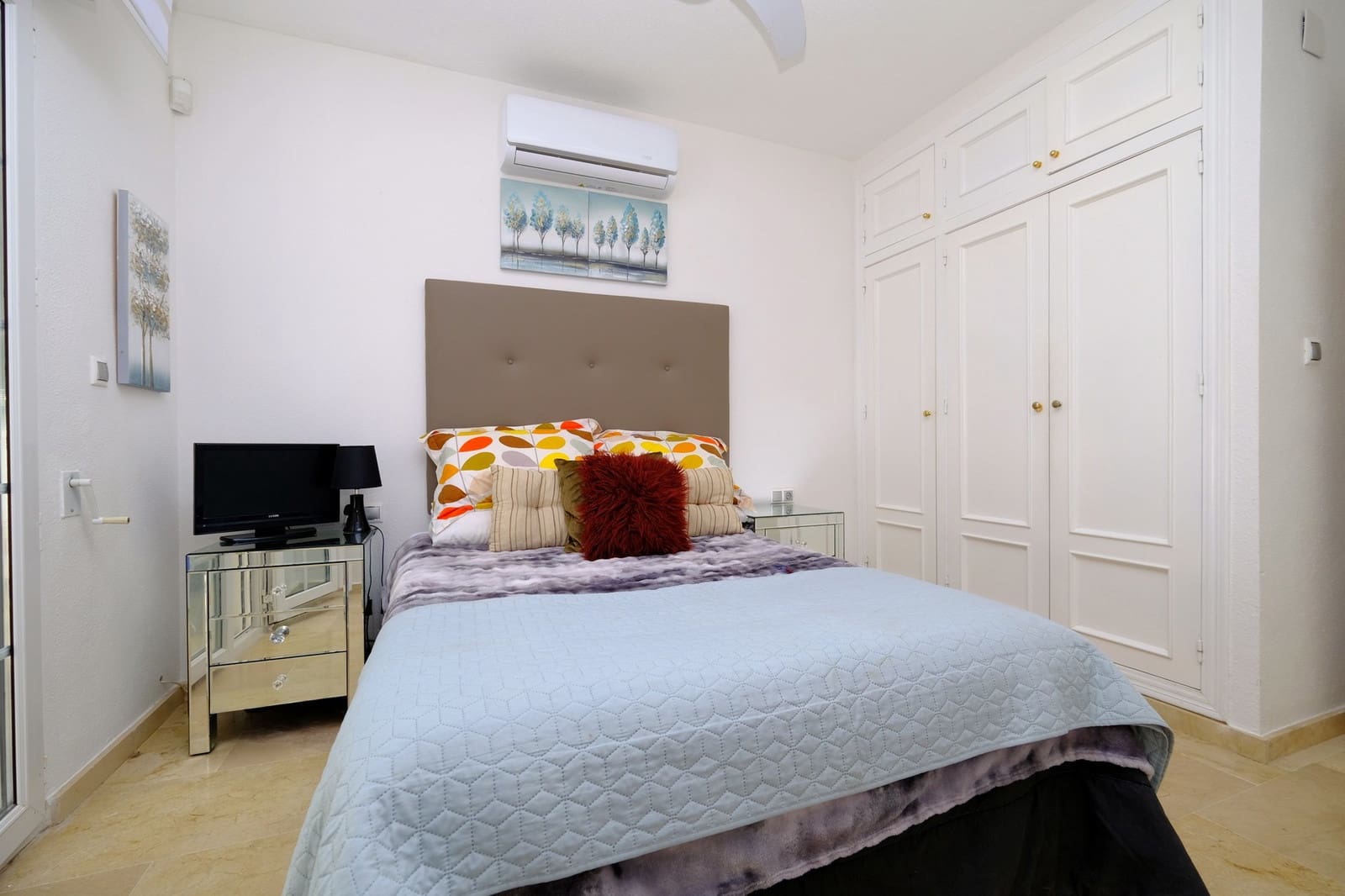 2 slaapkamer Villa te koop in Villamartin met zwembad - € 449.900 (Ref: 9304918)