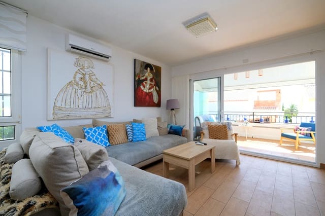 3 makuuhuone Huvila myytävänä paikassa Villamartin, Orihuela mukana uima-altaan 
autotalli - 424 900 € (Ref: 9304918)