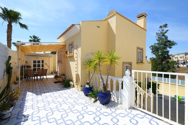 3 Zimmer Villa zu verkaufen in Playa Flamenca, Orihuela mit Pool - 378.000 € (Ref: 9304920)