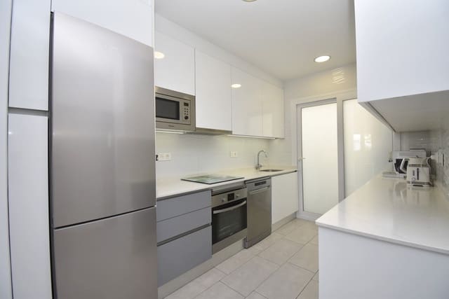 3 makuuhuone Omakotitalo myytävänä paikassa Torre de la Horadada, Pilar de la Horadada mukana uima-altaan - 425 000 € (Ref: 9304922)