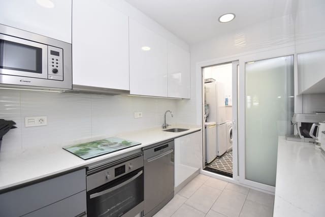 3 makuuhuone Omakotitalo myytävänä paikassa Torre de la Horadada, Pilar de la Horadada mukana uima-altaan - 425 000 € (Ref: 9304922)