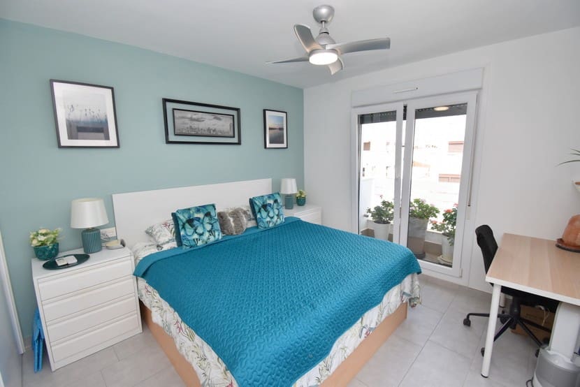 3 sovrum Hus till salu i Torre de la Horadada med pool - 425 000 € (Ref: 9304922)