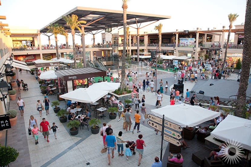 5 sovrum Villa till salu i Villamartin med pool - 3 200 000 € (Ref: 9304923)