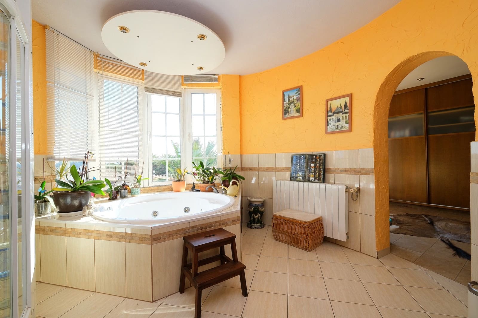 4 slaapkamer Villa te koop in La Zenia met zwembad - € 795.000 (Ref: 9304927)