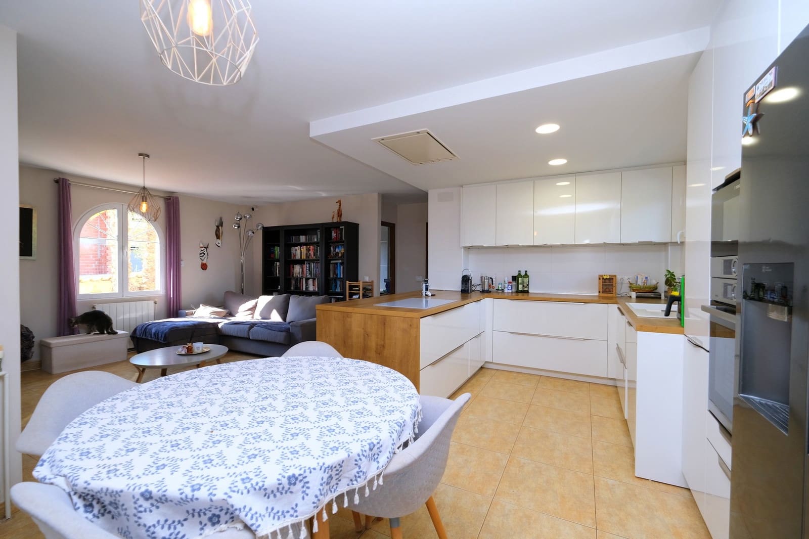 4 slaapkamer Villa te koop in La Zenia met zwembad - € 795.000 (Ref: 9304927)