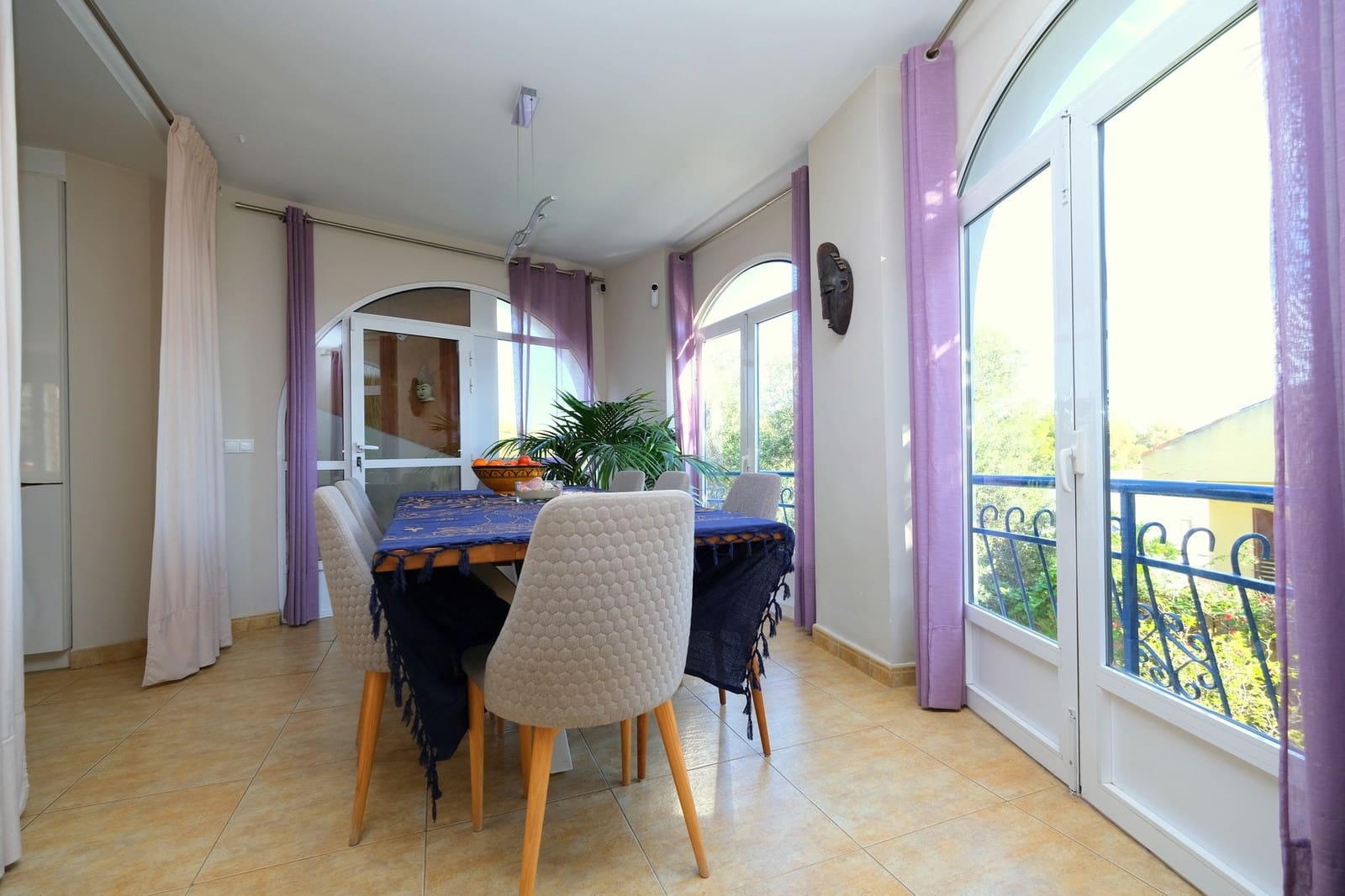 4 slaapkamer Villa te koop in La Zenia met zwembad - € 795.000 (Ref: 9304927)