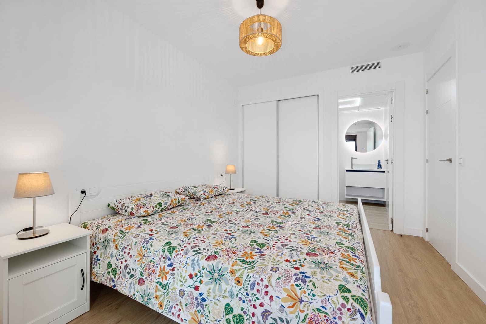 2 slaapkamer Penthouse te koop in Villamartin met zwembad - € 339.895 (Ref: 9304930)