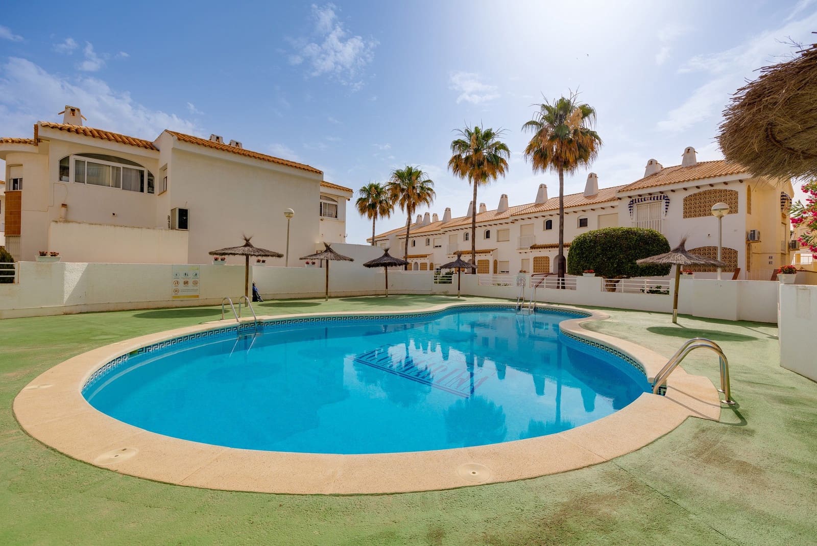 2 quarto Apartamento para venda em Cabo Roig com piscina - 259 900 € (Ref: 9304933)