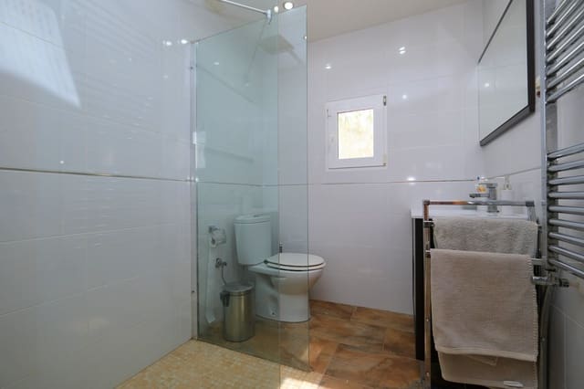 4 makuuhuone Huvila myytävänä paikassa Cañada de San Pedro, Murcia kaupunki mukana uima-altaan 
autotalli - 265 000 € (Ref: 9304937)