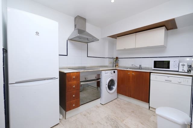 2 slaapkamer Appartement te koop in Punta Prima, Torrevieja met zwembad - € 245.000 (Ref: 9304938)