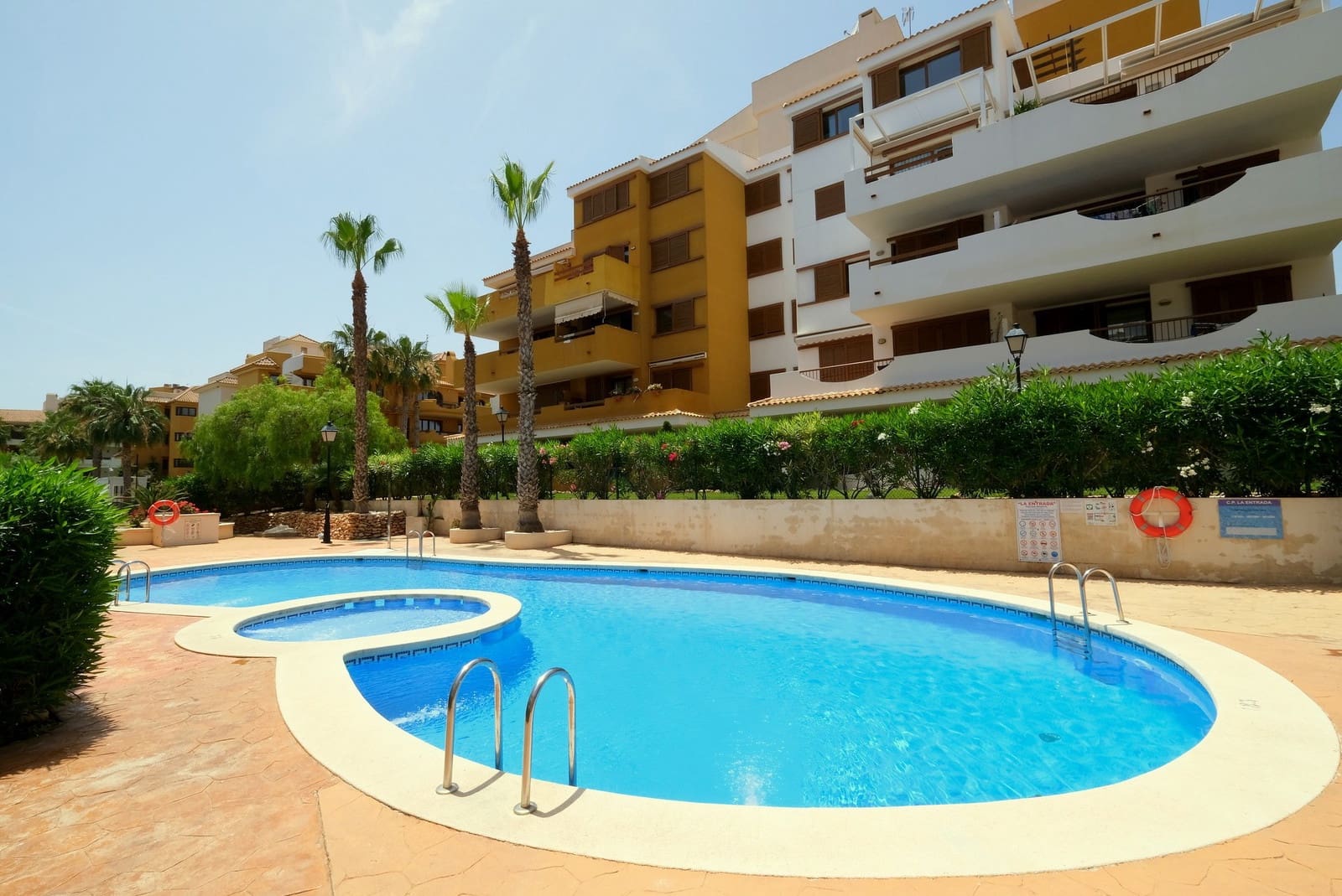2 Zimmer Apartment zu verkaufen in Punta Prima mit Pool - 245.000 € (Ref: 9304938)
