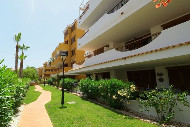 2 slaapkamer Appartement te koop in Punta Prima, Torrevieja met zwembad - € 245.000 (Ref: 9304938)