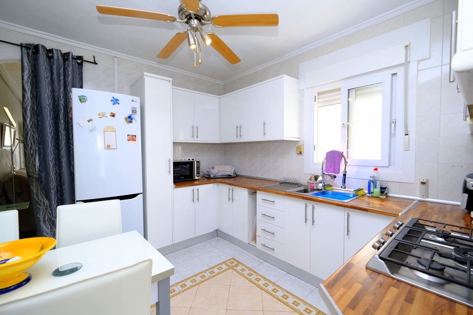 Chalet de 3 habitaciones en San Miguel de Salinas en venta - 198.500 € (Ref: 9304943)