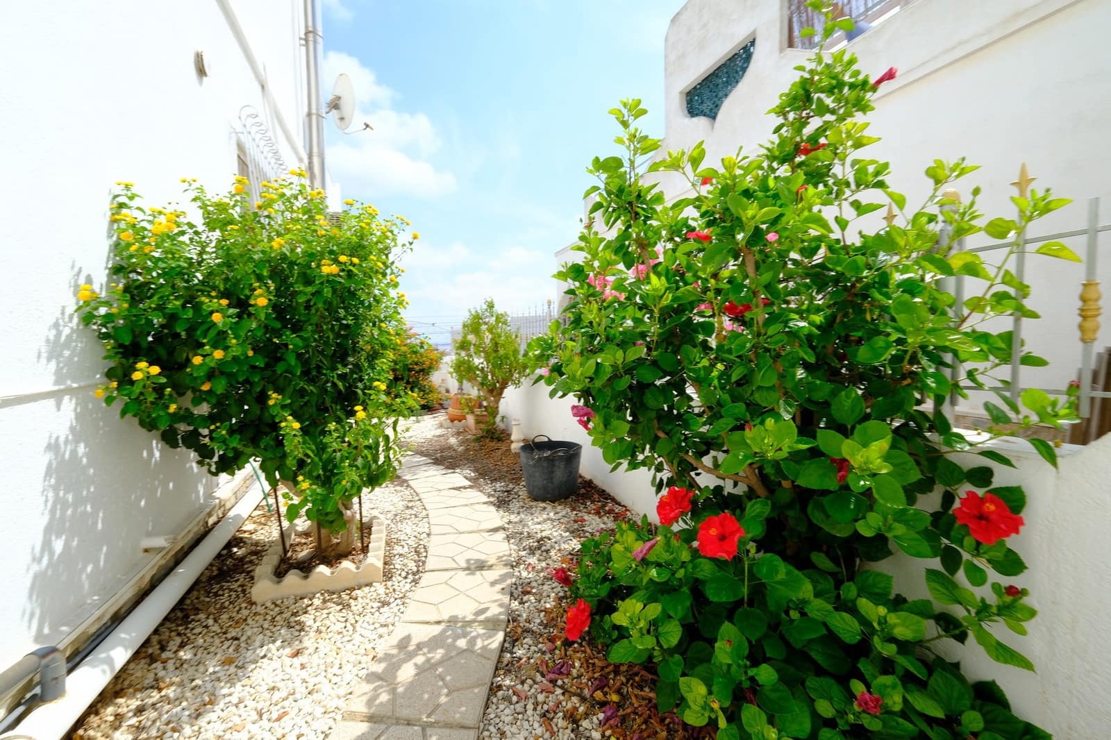 Chalet de 3 habitaciones en San Miguel de Salinas en venta - 198.500 € (Ref: 9304943)