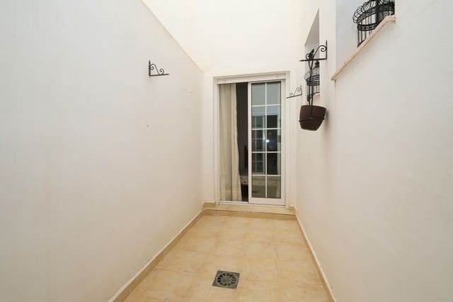 2 bedroom Apartment for sale in San Miguel de Salinas - € 119,000 (Ref: 9304950)