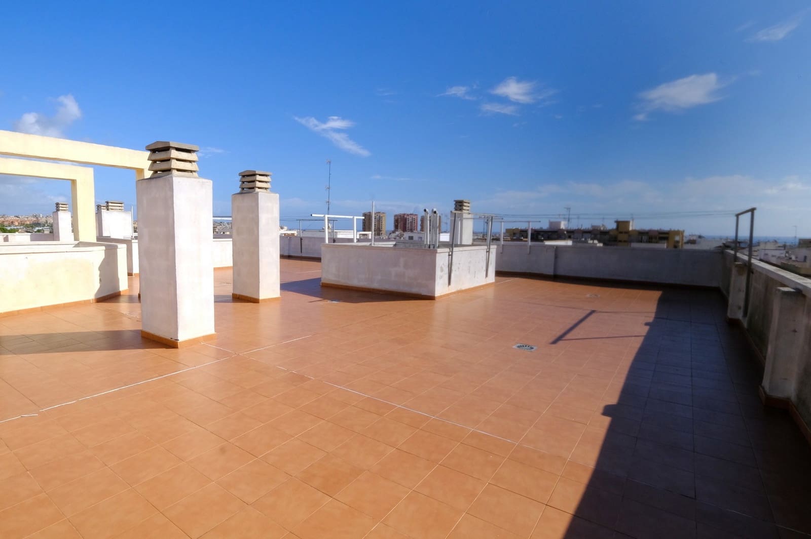 2 Zimmer Apartment zu verkaufen in Torrevieja - 122.500 € (Ref: 9304956)