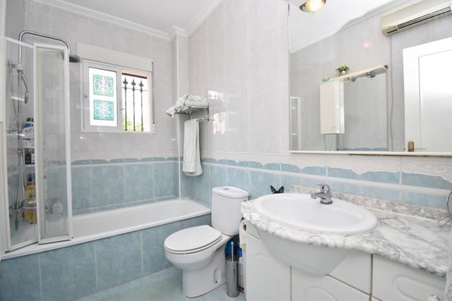 2 soverom Villa til salgs i La Zenia, Orihuela med svømmebasseng - € 299 995 (Ref: 9304959)