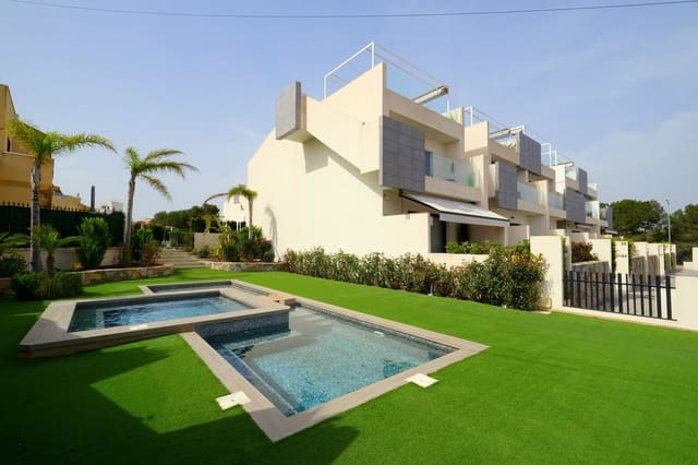 2 soveværelse Penthouse til salg i Los Balcones med swimmingpool - € 264.900 (Ref: 9304963)