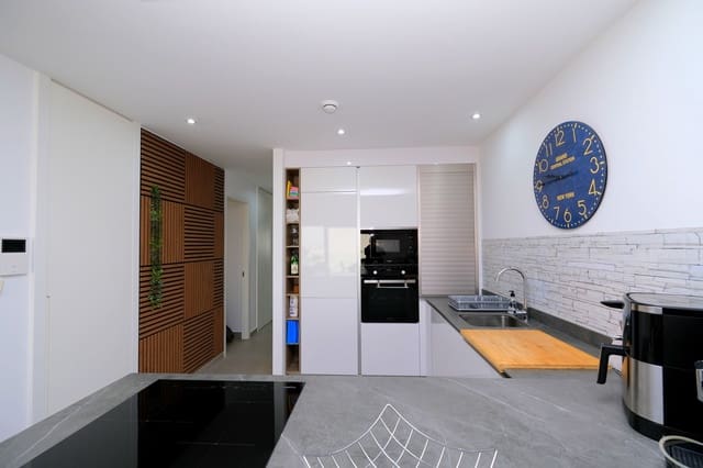 2 soveværelse Penthouse til salg i Los Balcones med swimmingpool - € 264.900 (Ref: 9304963)