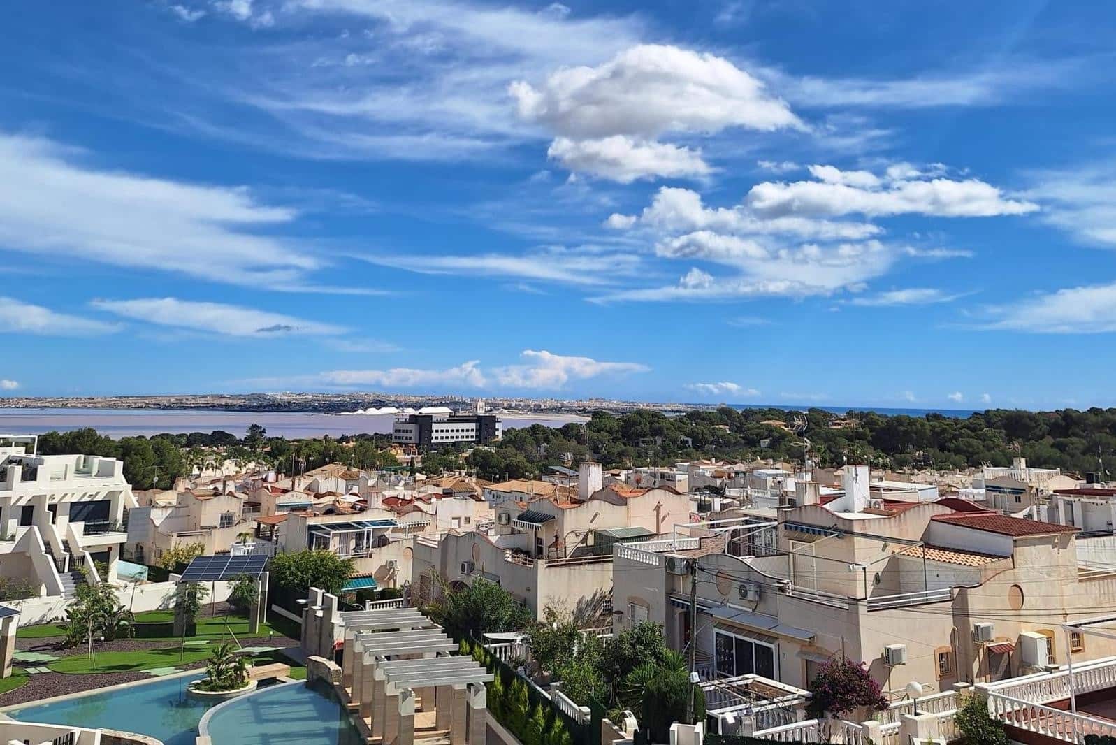 2 soveværelse Penthouse til salg i Los Balcones med swimmingpool - € 264.900 (Ref: 9304963)