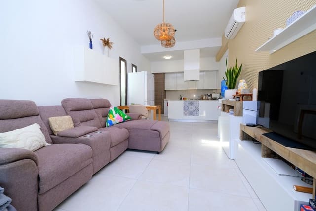 3 slaapkamer Villa te koop in Cabo Roig, Orihuela met zwembad - € 349.900 (Ref: 9304965)