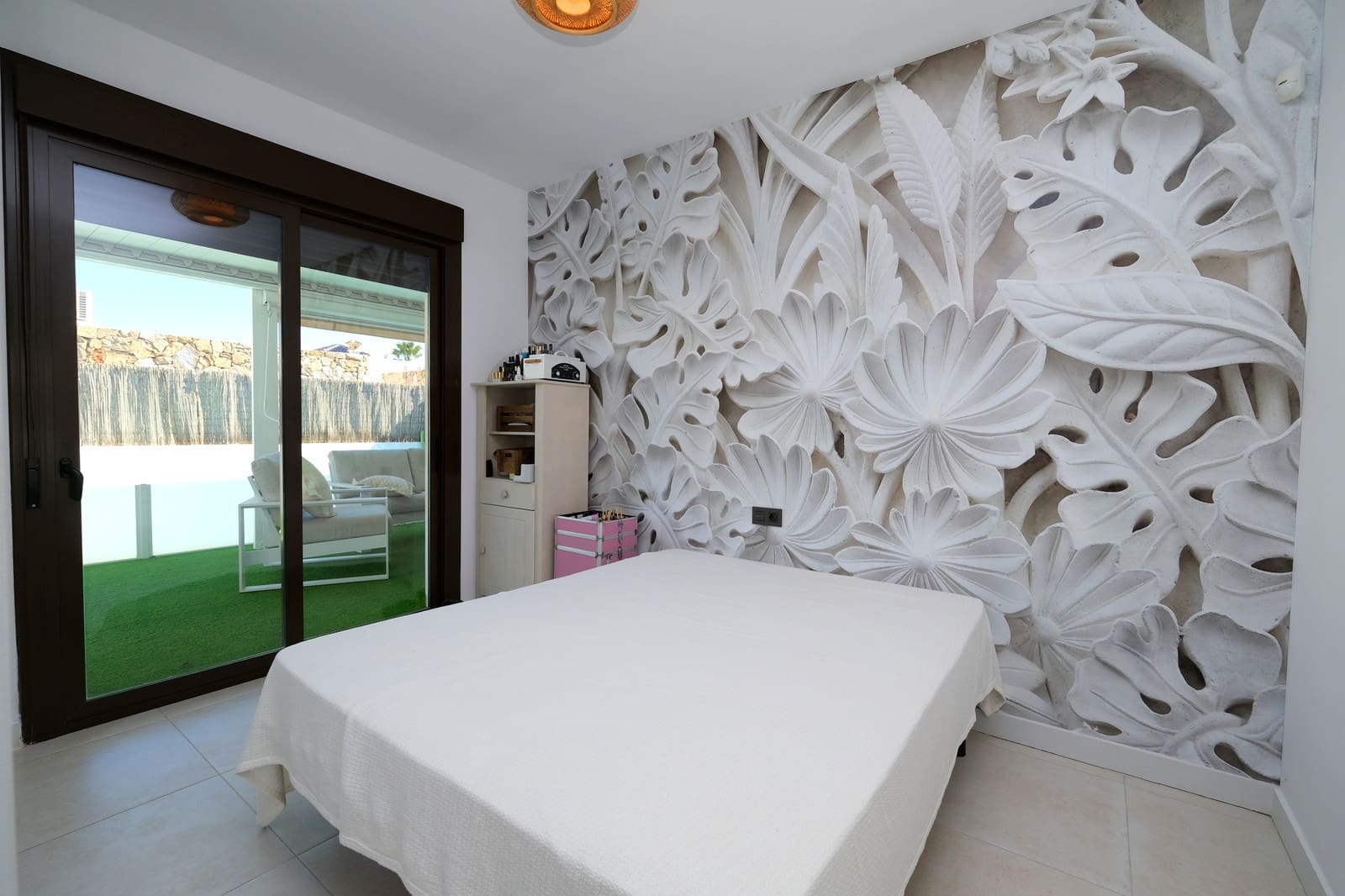 3 bedroom Villa for sale in Cabo Roig with pool - € 359,900 (Ref: 9304965)