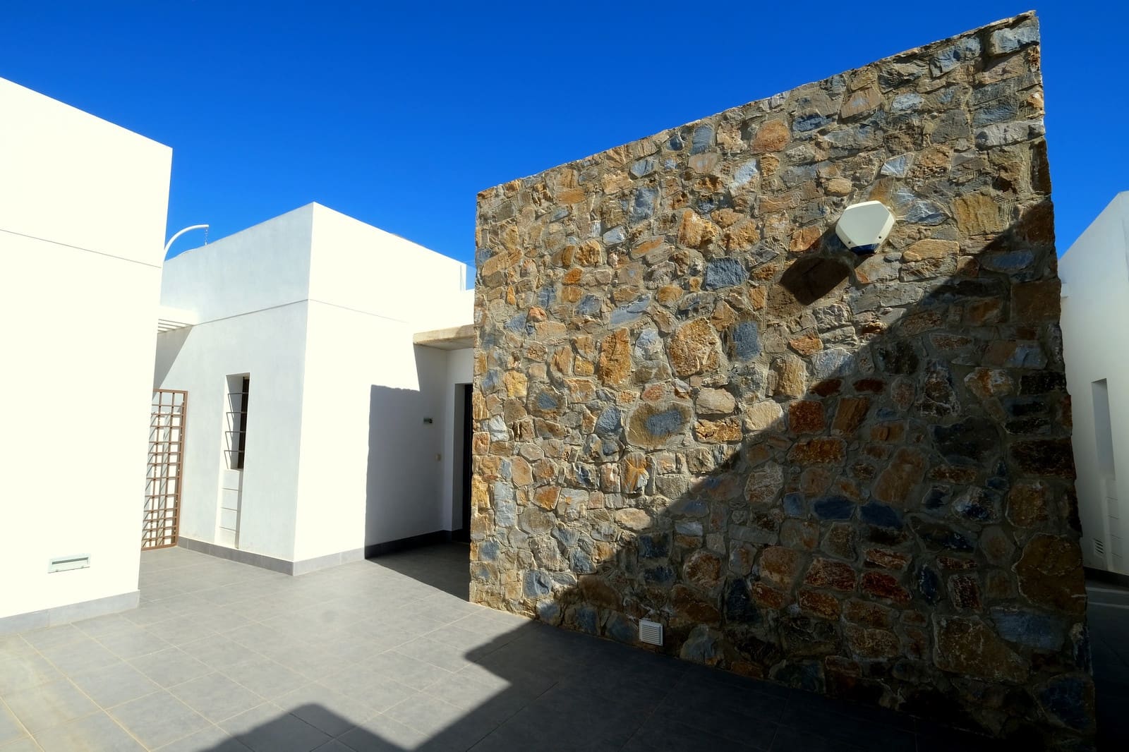 3 bedroom Villa for sale in Cabo Roig with pool - € 359,900 (Ref: 9304965)