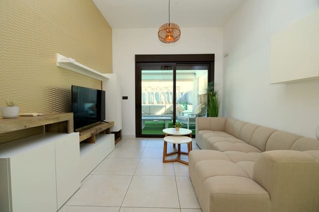 3 slaapkamer Villa te koop in Cabo Roig, Orihuela met zwembad - € 359.900 (Ref: 9304965)