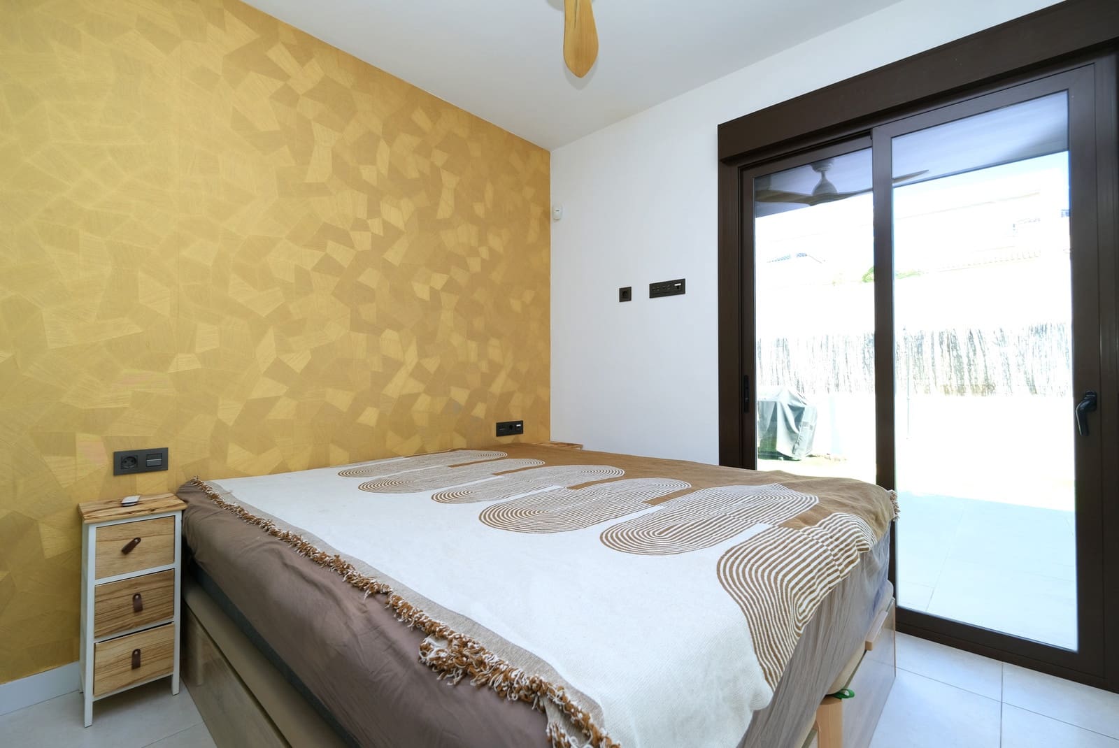 3 bedroom Villa for sale in Cabo Roig with pool - € 359,900 (Ref: 9304965)