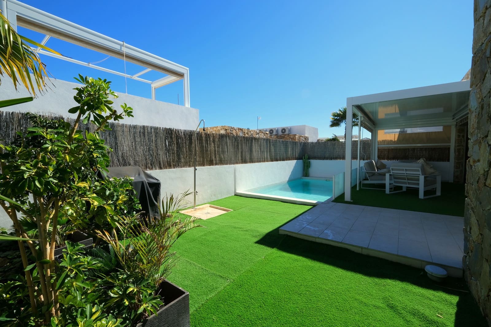 3 bedroom Villa for sale in Cabo Roig with pool - € 359,900 (Ref: 9304965)