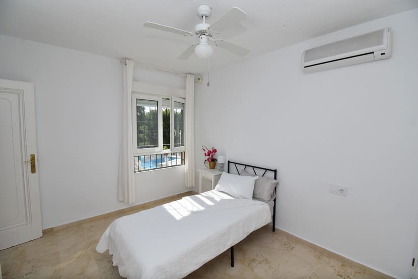 Chalet de 3 habitaciones en Las Ramblas Golf en venta con piscina - 675.000 € (Ref: 9304967)