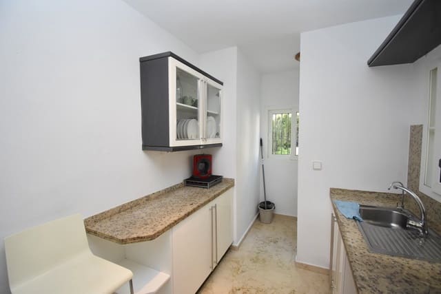 Chalet de 3 habitaciones en Las Ramblas Golf, Orihuela en venta con piscina - 675.000 € (Ref: 9304967)