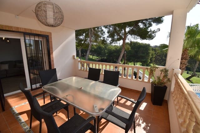 Chalet de 3 habitaciones en Las Ramblas Golf, Orihuela en venta con piscina - 675.000 € (Ref: 9304967)