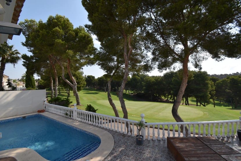 Chalet de 3 habitaciones en Las Ramblas Golf en venta con piscina - 675.000 € (Ref: 9304967)