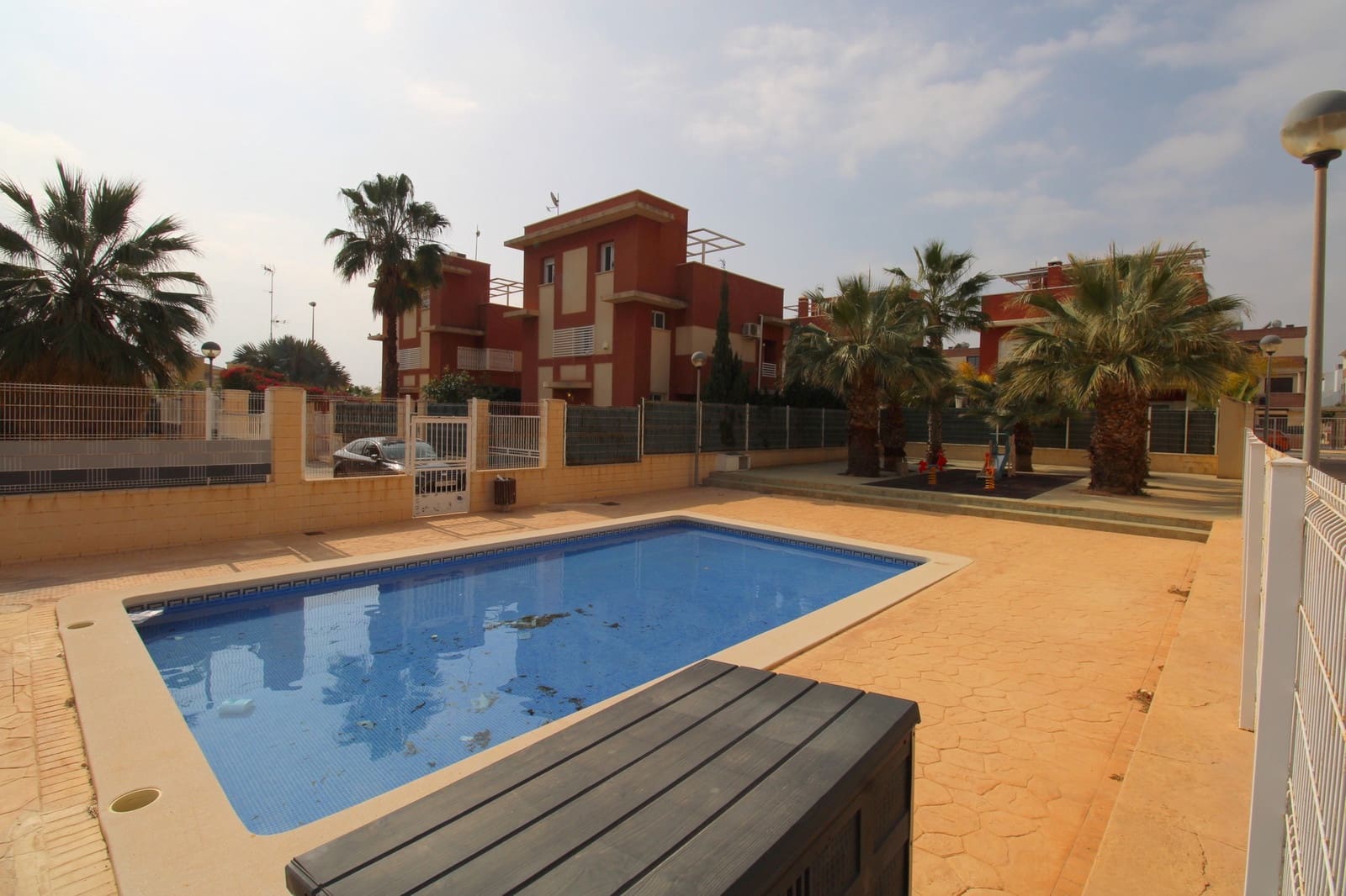 2 slaapkamer Appartement te koop in Cabo Roig met zwembad - € 157.500 (Ref: 9304973)