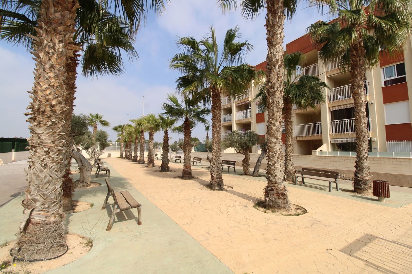 1 slaapkamer Appartement te koop in Cabo Roig met zwembad - € 134.500 (Ref: 9304974)