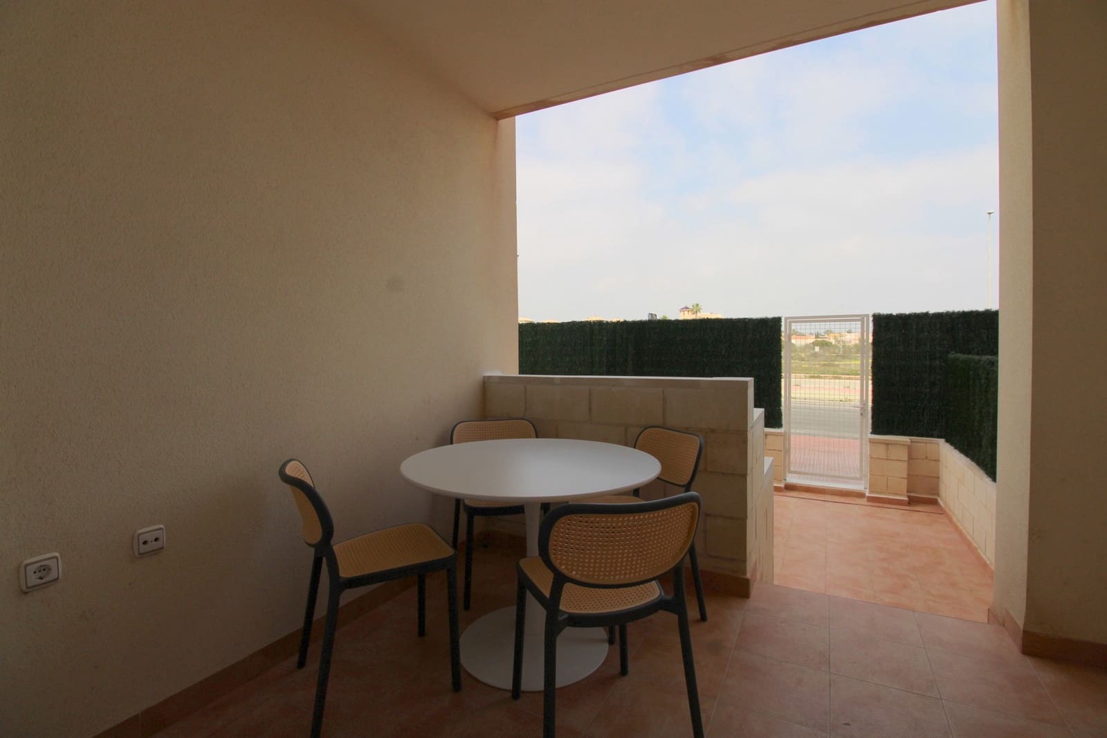 Ático de 1 habitación en Cabo Roig en venta con piscina - 144.500 € (Ref: 9304975)