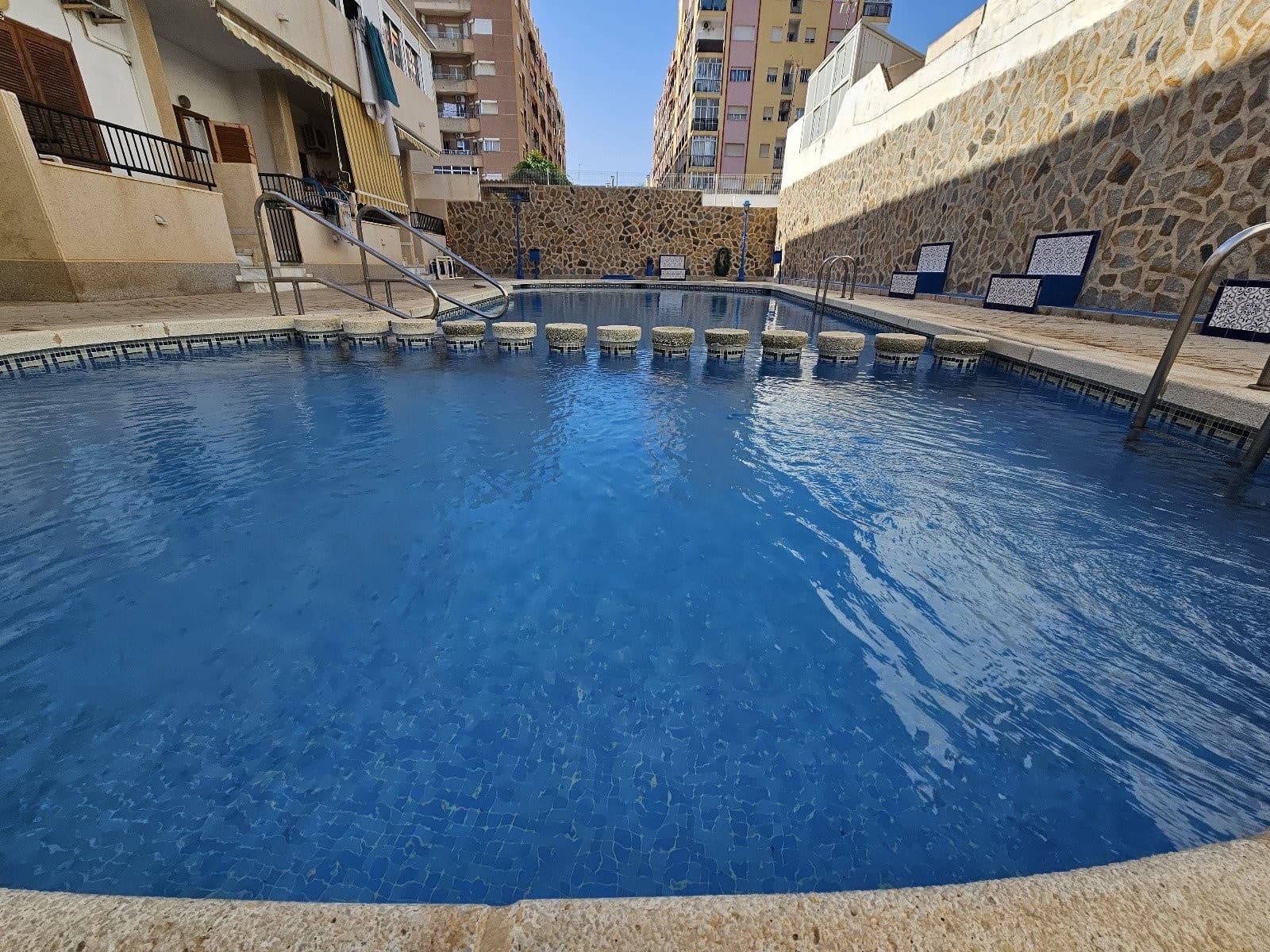 Studio te koop in Torrevieja met zwembad - € 147.500 (Ref: 9310547)