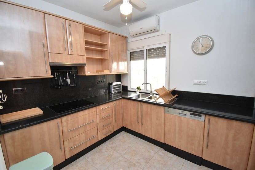 3 Zimmer Villa zu verkaufen in Villamartin - 214.999 € (Ref: 9312420)