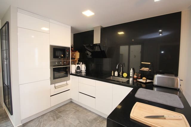 2 Zimmer Apartment zu verkaufen in Villamartin, Orihuela mit Pool - 269.000 € (Ref: 9312423)