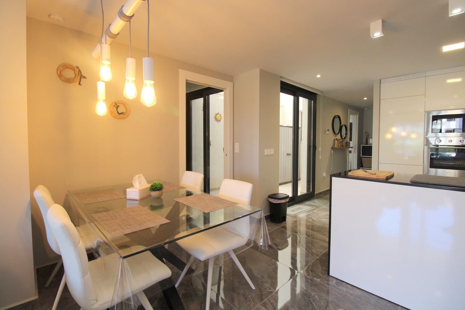 2 Zimmer Apartment zu verkaufen in Villamartin mit Pool - 269.000 € (Ref: 9312423)