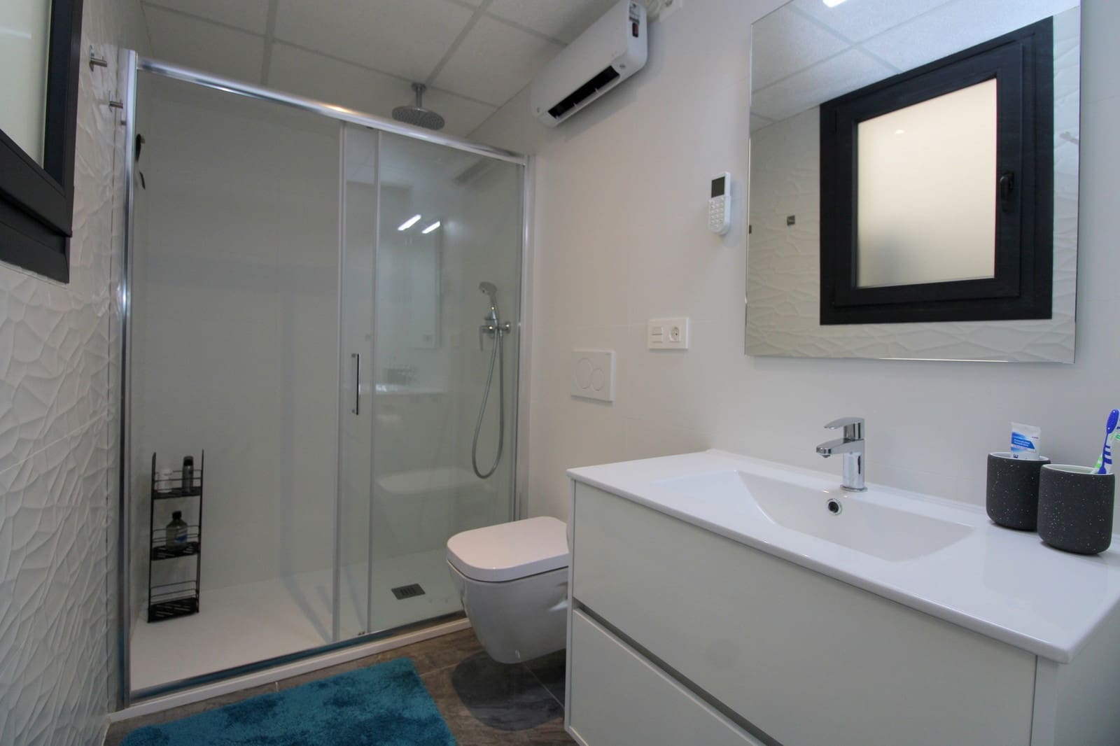 2 Zimmer Apartment zu verkaufen in Villamartin mit Pool - 269.000 € (Ref: 9312423)