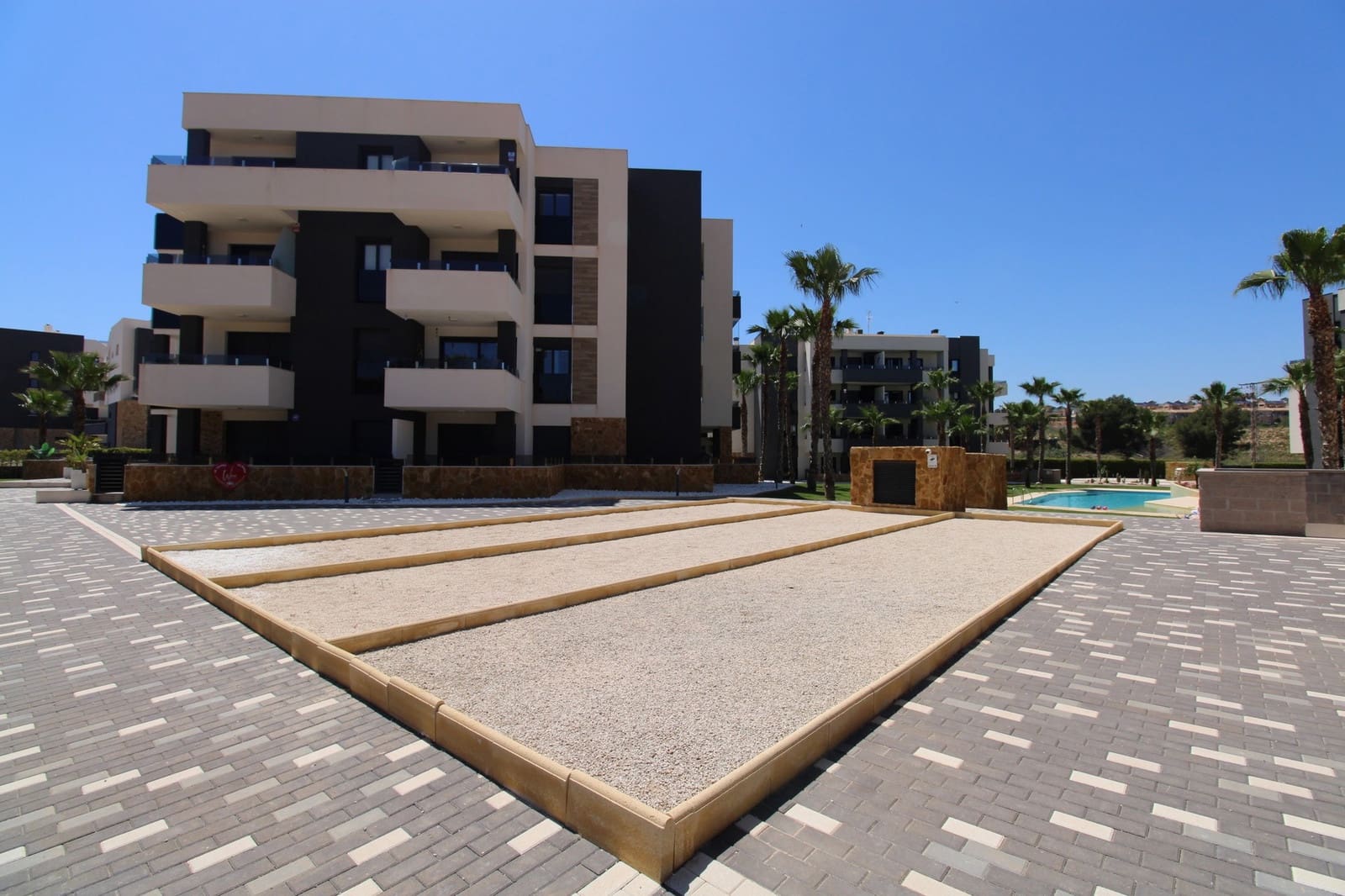 2 Zimmer Apartment zu verkaufen in Villamartin mit Pool - 269.000 € (Ref: 9312423)