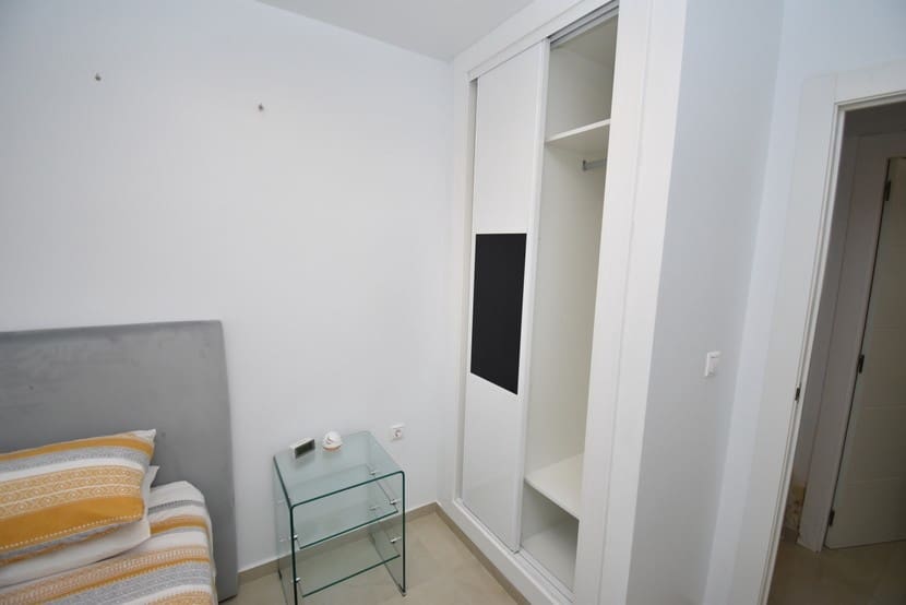 2 sovrum Lägenhet till salu i Torrevieja - 135 000 € (Ref: 9317305)