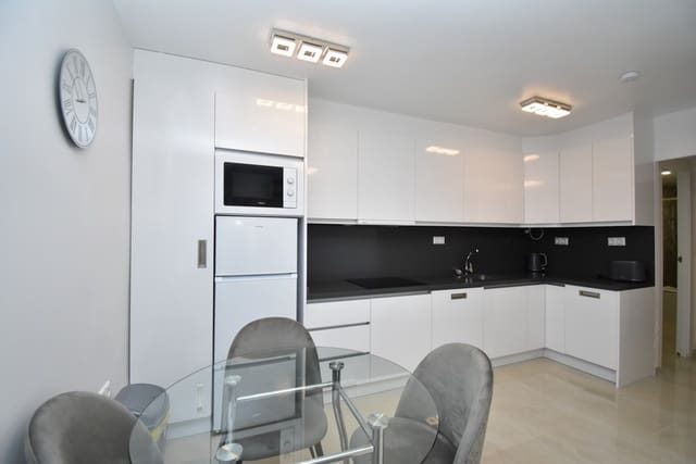 Apartamento de 2 habitaciones en La Veleta, Torrevieja en venta - 135.000 € (Ref: 9317305)