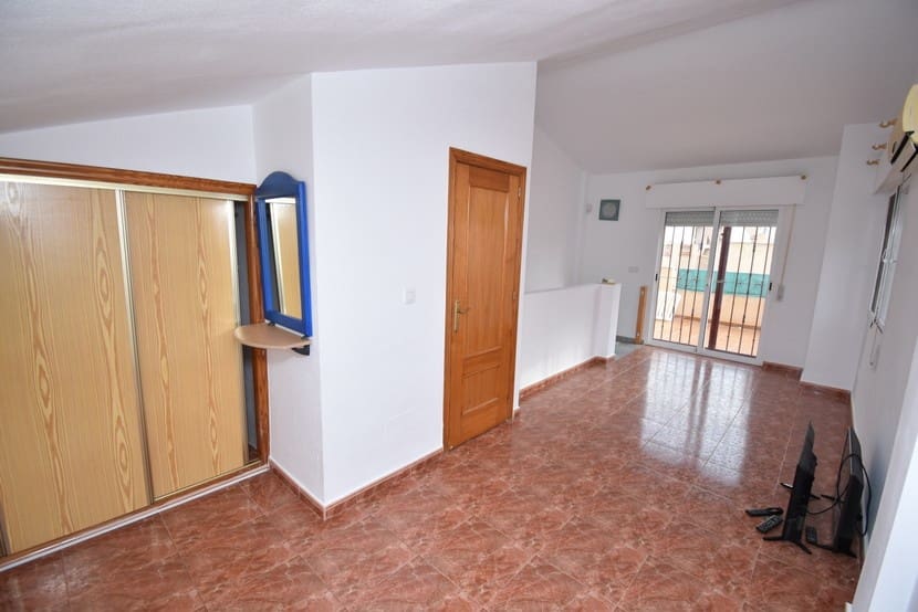 3 sypialnia Willa na sprzedaż w La Zenia z basenem - 210 000 € (Ref: 9317313)