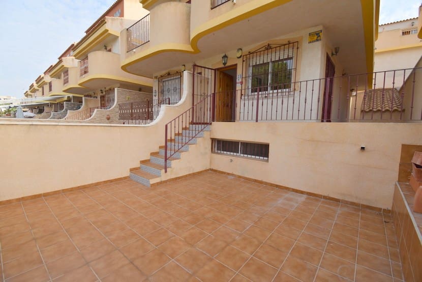 3 sypialnia Willa na sprzedaż w La Zenia z basenem - 210 000 € (Ref: 9317313)