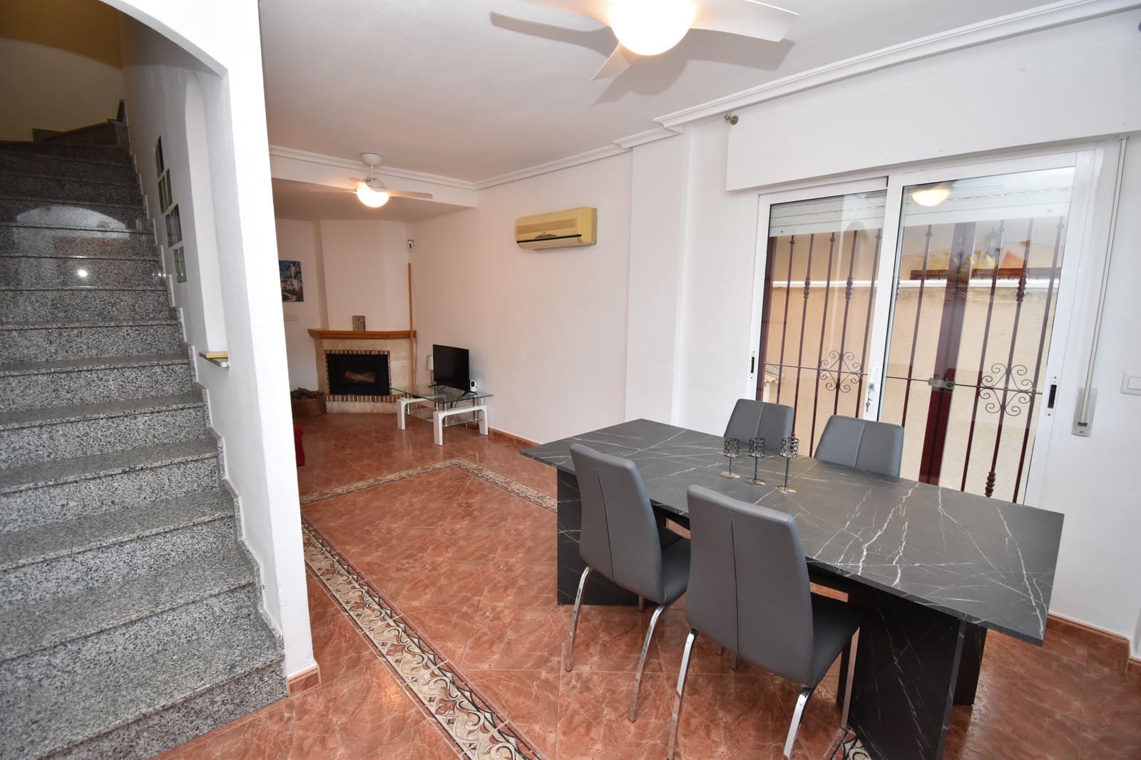 3 sypialnia Willa na sprzedaż w La Zenia z basenem - 210 000 € (Ref: 9317313)