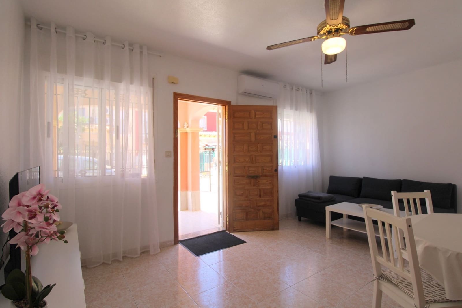 2 soverom Hus til salgs i Torrevieja med svømmebasseng - € 165 000 (Ref: 9317314)